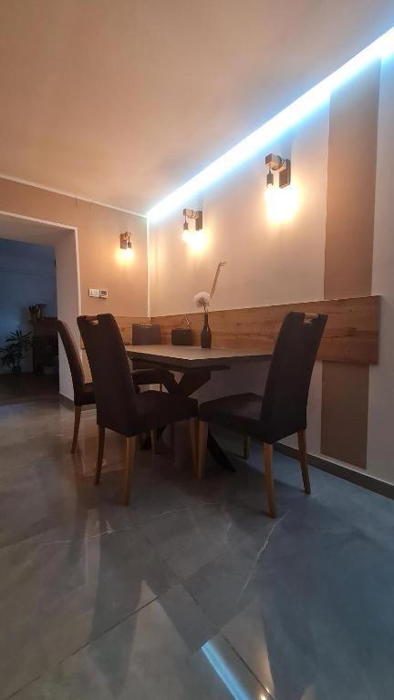 Friz&Fany Postojna City Center Экстерьер фото